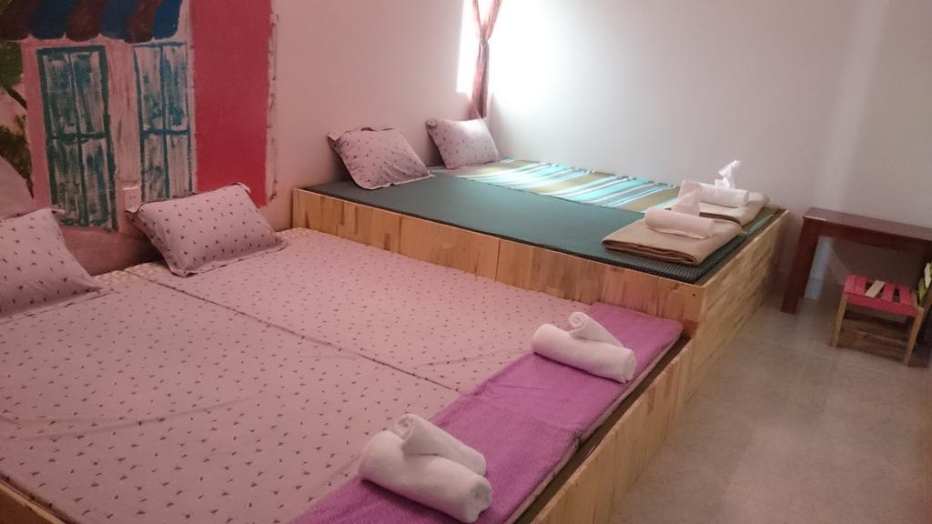 Little Home Hostel Vinh Hai Esterno foto