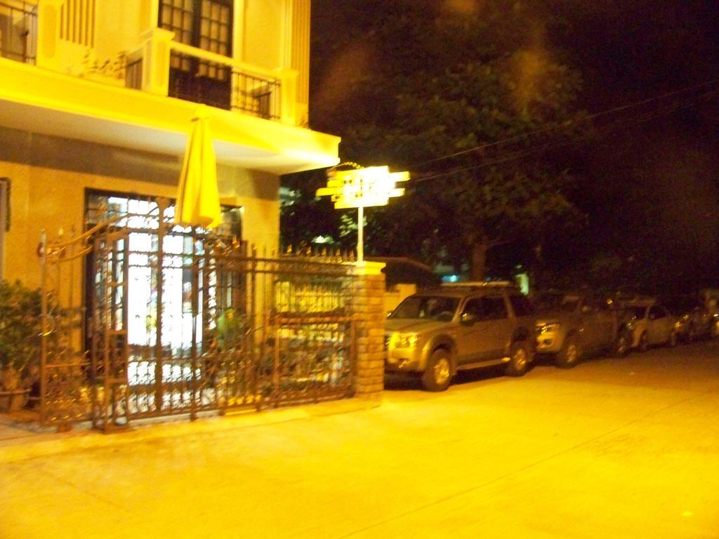 Little Home Hostel Vinh Hai Esterno foto