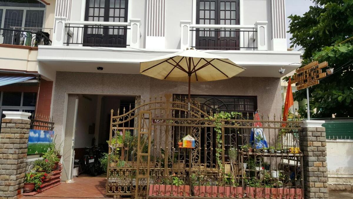 Little Home Hostel Vinh Hai Esterno foto