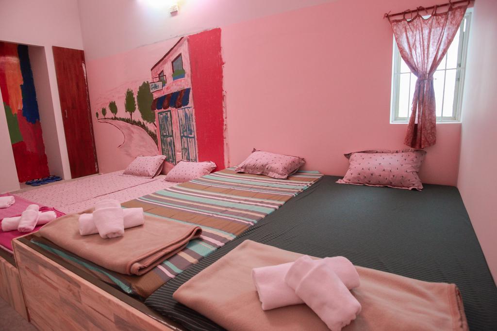 Little Home Hostel Vinh Hai Esterno foto